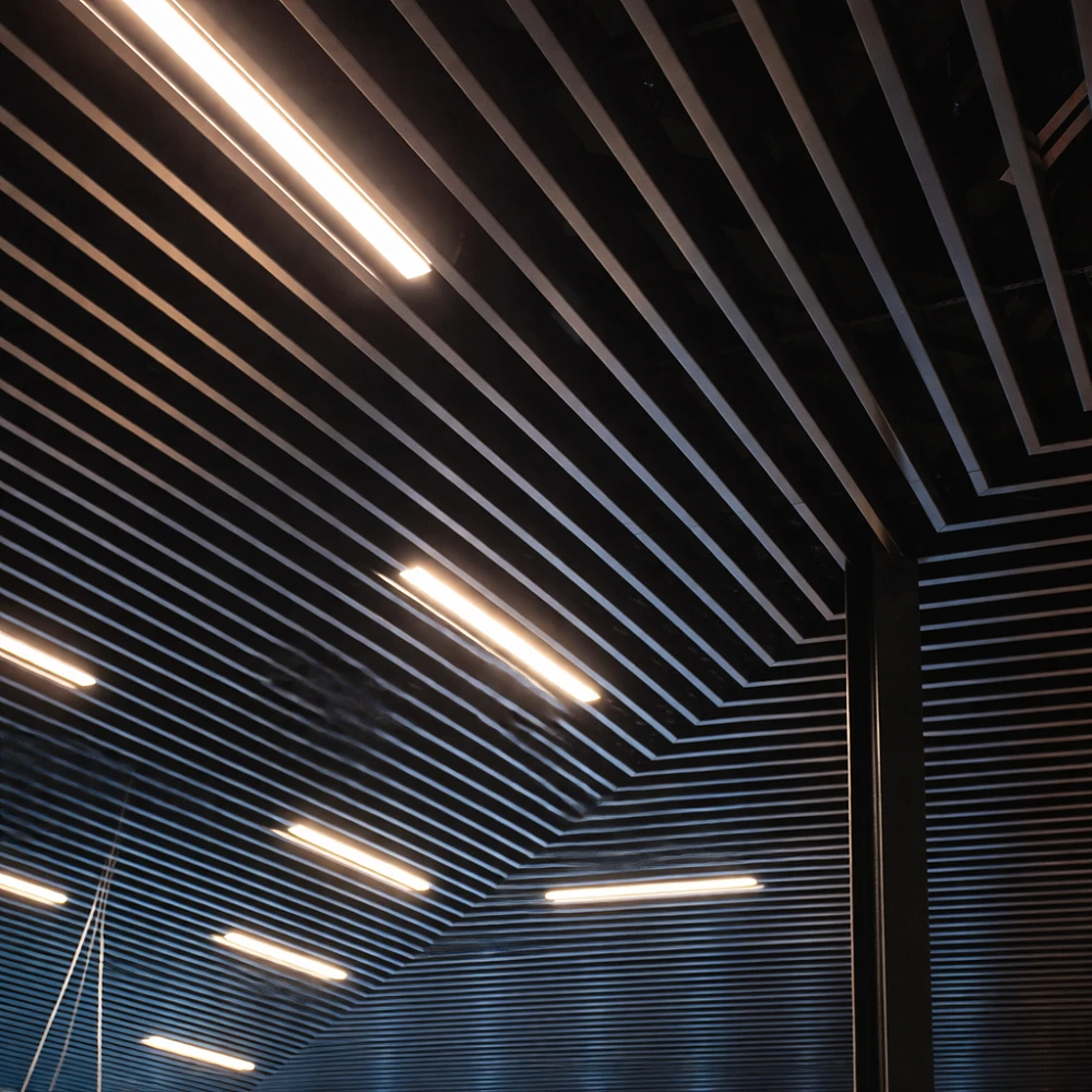 Кубообразные подвесные потолки